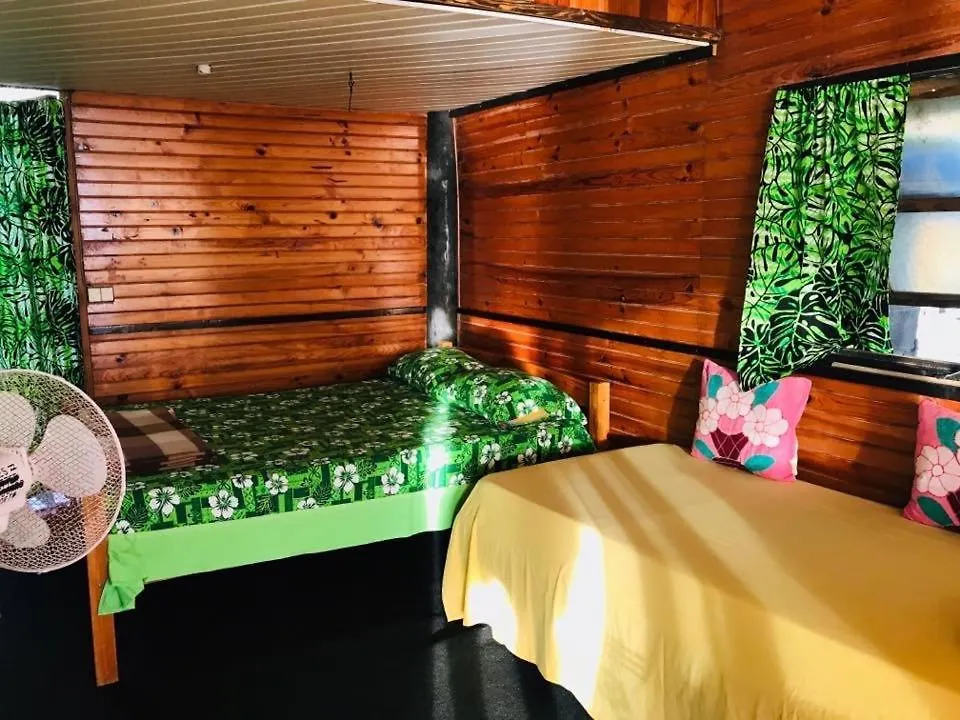 Guest house Papa Teva Hotel Teahupoo French Polynesia